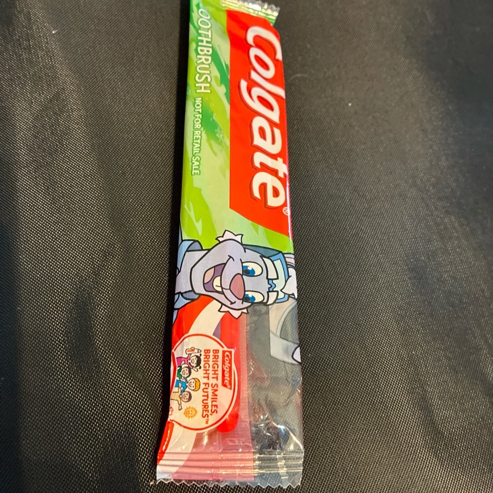 Colgate 11 kids toothbrushes